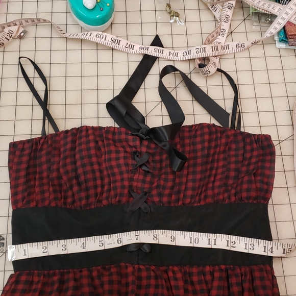 Red and black checkered dress - Picture 10 of 12